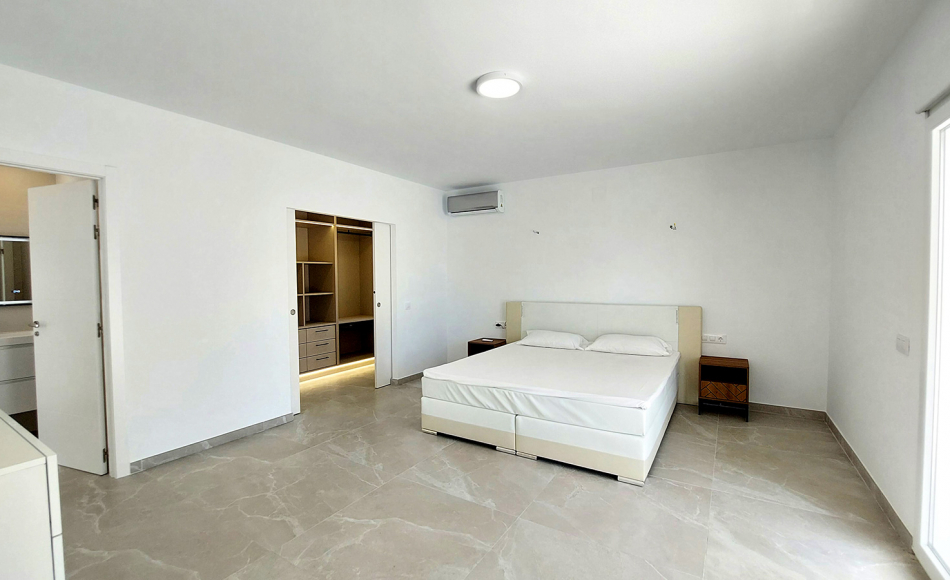 moraira-villa-pool-for-sale37