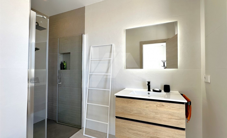 BP3437-villa-for-sale-Moraira-Alicante-Spain-38