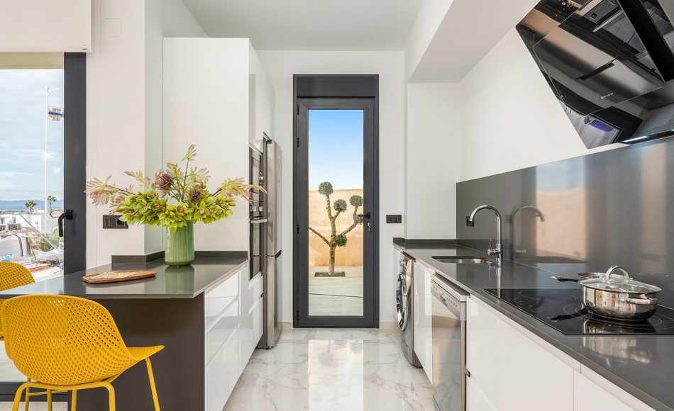 detached-villa-pool-for-sale-benijofar17