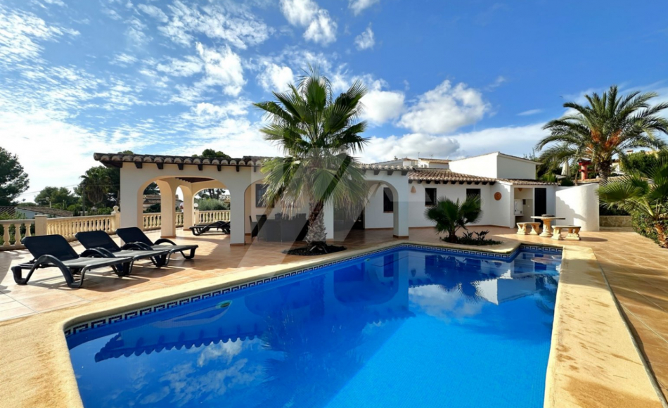 villa for sale in Moraira Alicante Spain