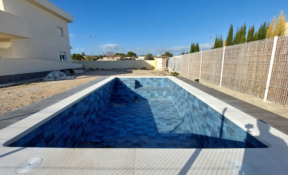 chalet-mutxamel-huerta-venta-piscina3
