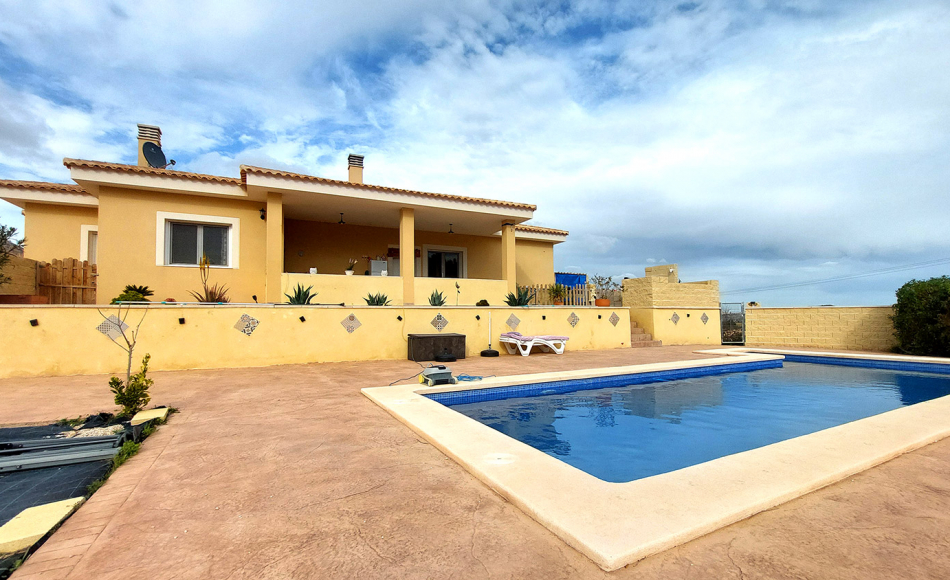 la-canalosa-hondon-chalet-piscina-venta4