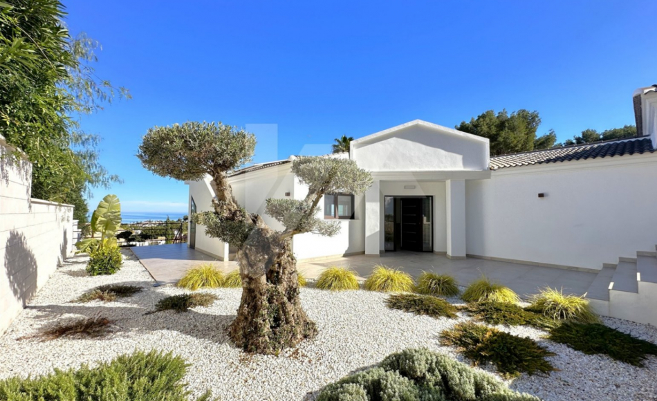 BP3505-villa-for-sale-Denia-Alicante-Spain-35