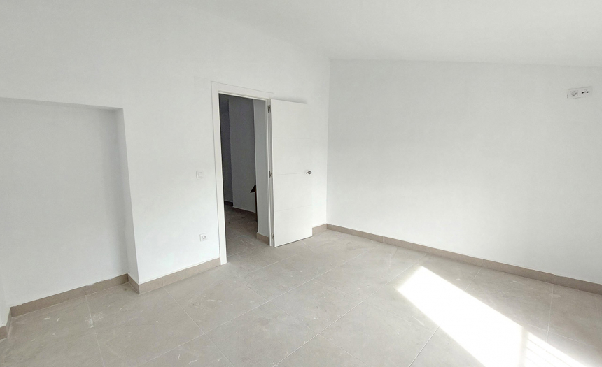 pinoso-casa-reformada-venta18