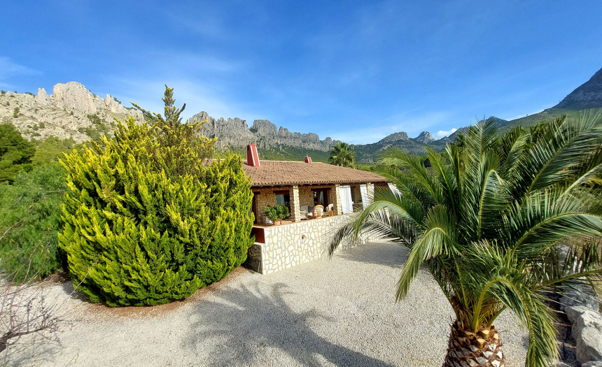 finestrat-finca-country-house-alicante-pool19