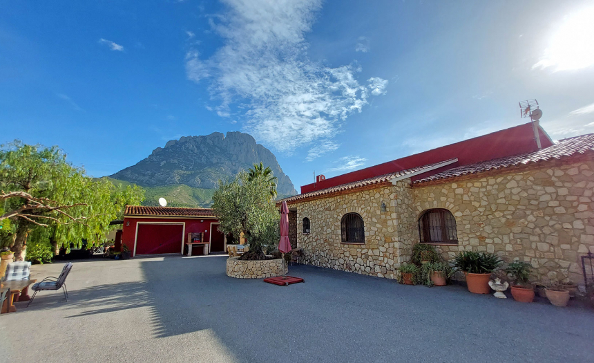 finestrat-finca-country-house-alicante-pool47