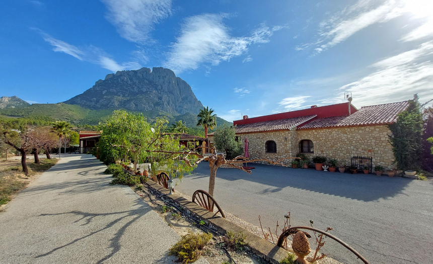 finestrat-finca-country-house-alicante-pool48