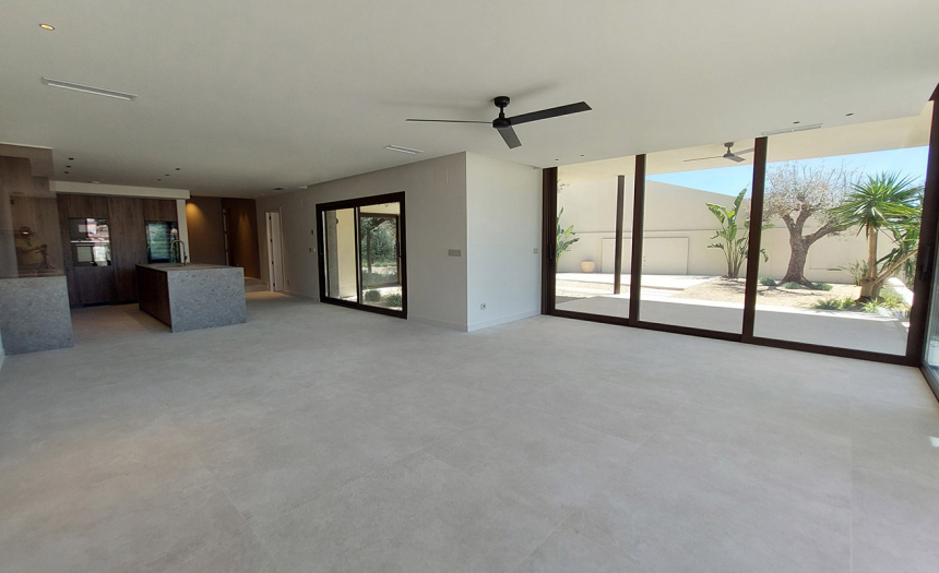 luxury-villa-la-marina-spain-for-sale-pool13