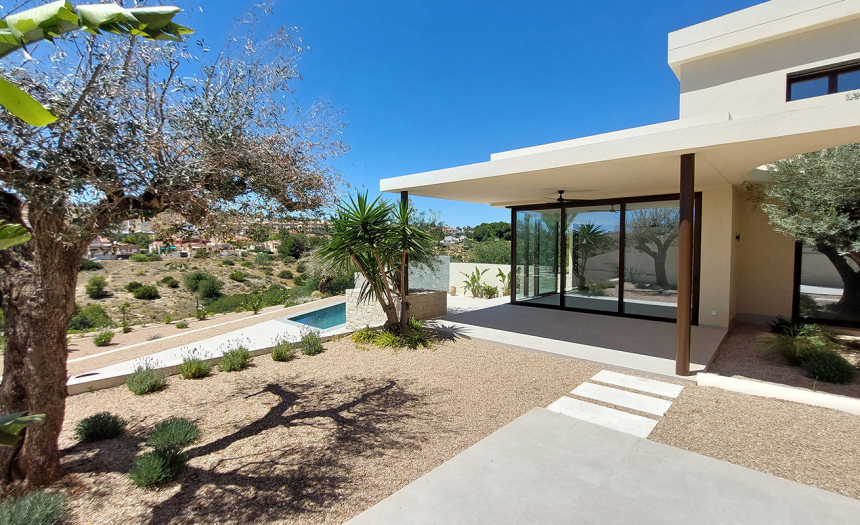 luxury-villa-la-marina-spain-for-sale-pool5