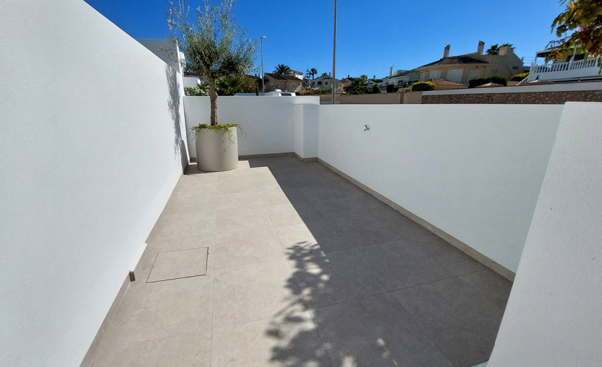 modern-villa-ciudad-quesada-for-sale38