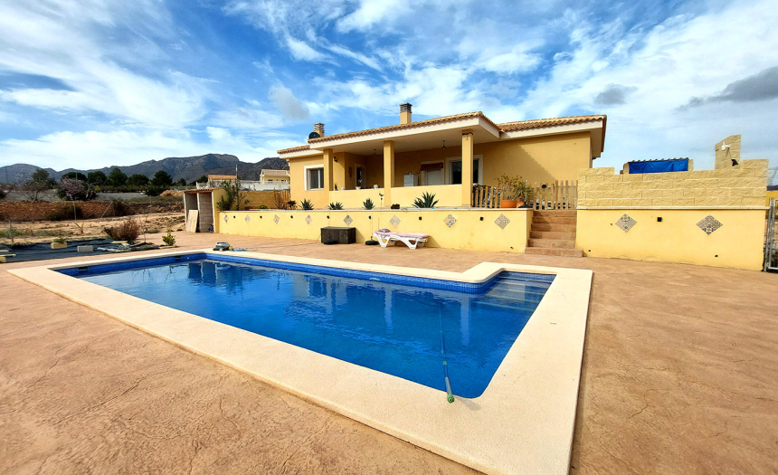 la-canalosa-hondon-chalet-piscina-venta2