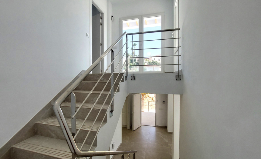 moraira-villa-pool-for-sale36
